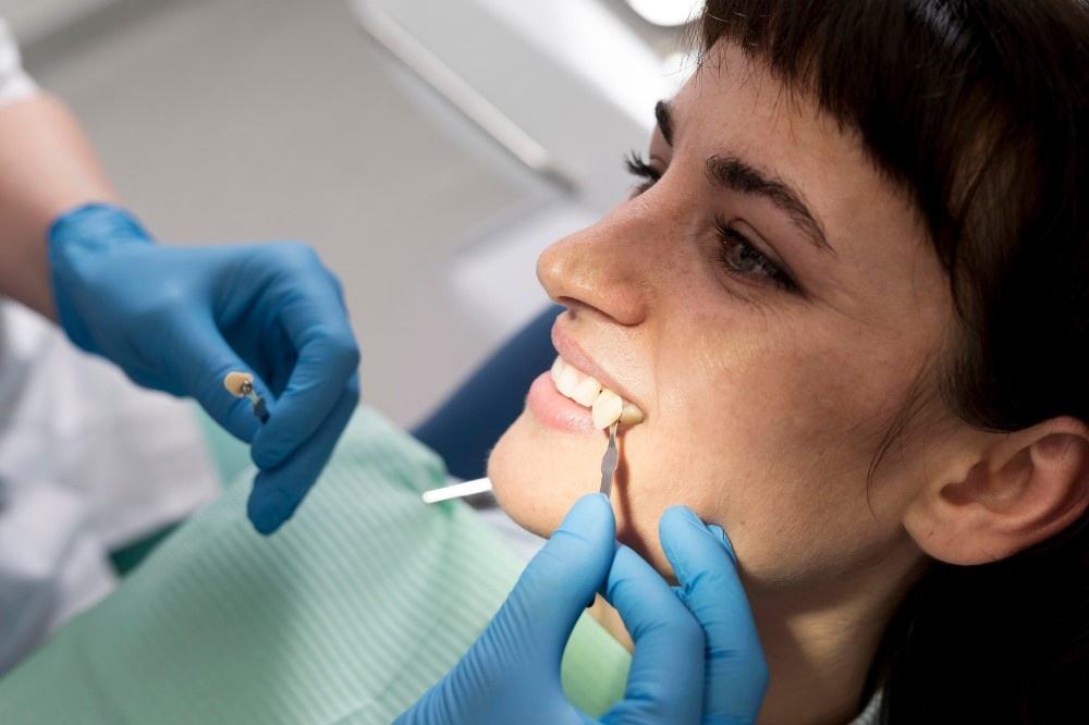 how do dentists decide the best treatment for replacing missing teeth